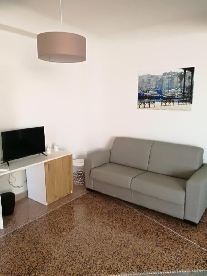 Settimo Sole Affitta Camere Таранто Екстер'єр фото